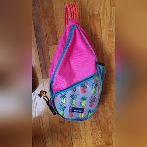 Kavu Pineapple sling bag